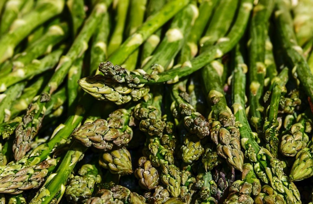 asparagus, vegetables, food-3440348.jpg